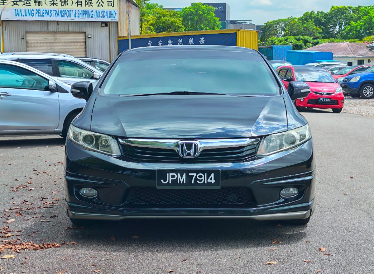 Honda Civic 2013 Hitam Auto（自动） 二手车 Used Car Johor Bahru