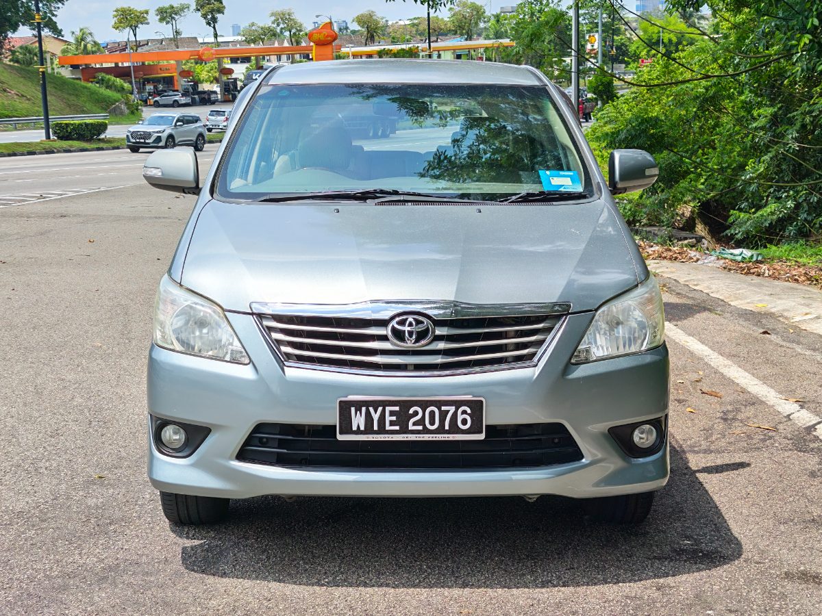 Toyota Innova 2013 Silver Auto（自动） 二手车 Used Car Johor Bahru