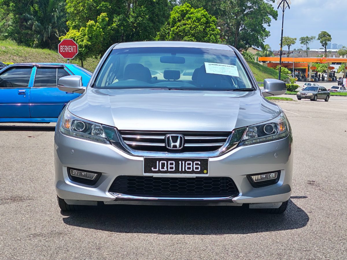 Honda Accord 2014 Silver Auto（自动） 二手车 Used Car Johor Bahru