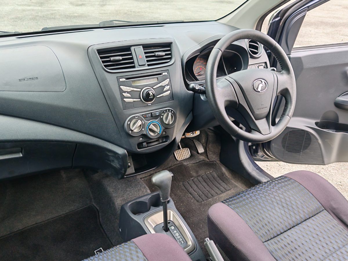 Perodua Axia 2015 Used Car Johor Bahru 4