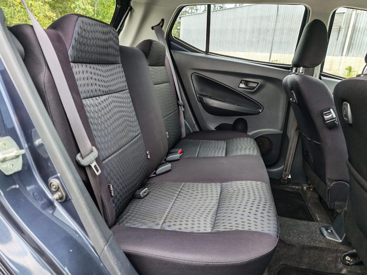 Perodua Axia 2015 Used Car Johor Bahru 7