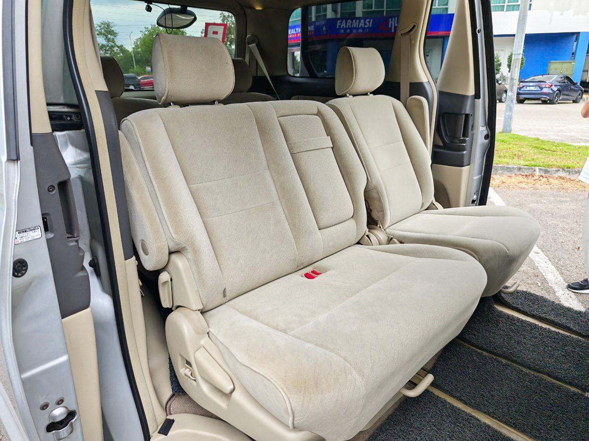 Toyota Alphard 2007 Used Car Johor Bahru 6