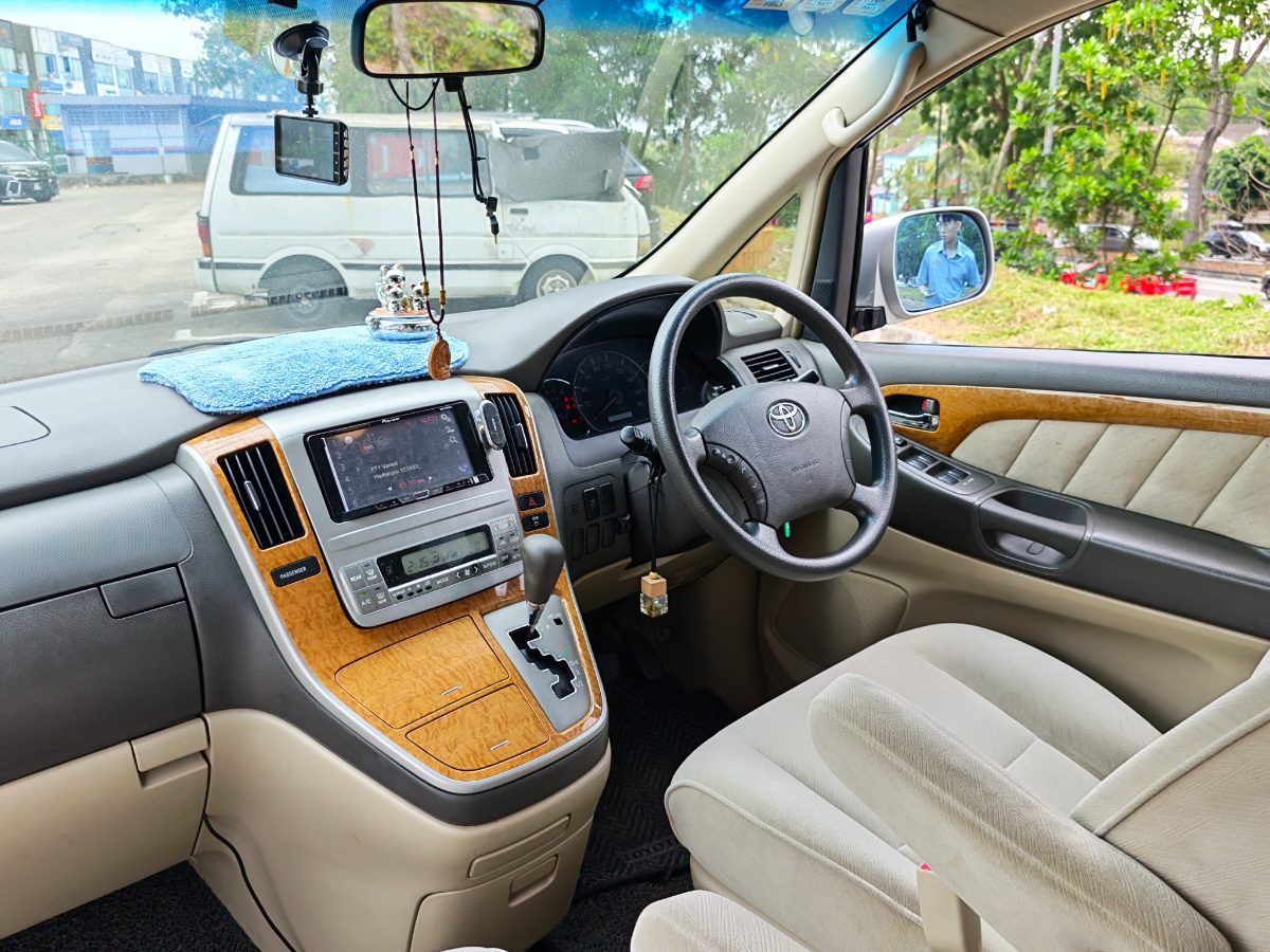 Toyota Alphard 2007 Used Car Johor Bahru 5