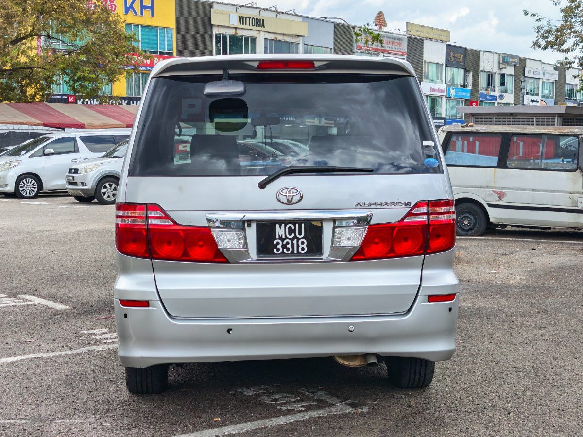 Toyota Alphard 2007 Used Car Johor Bahru 8