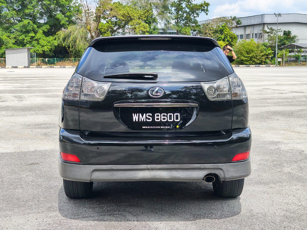 Toyota Harrier 2004 Used Car Johor Bahru 8