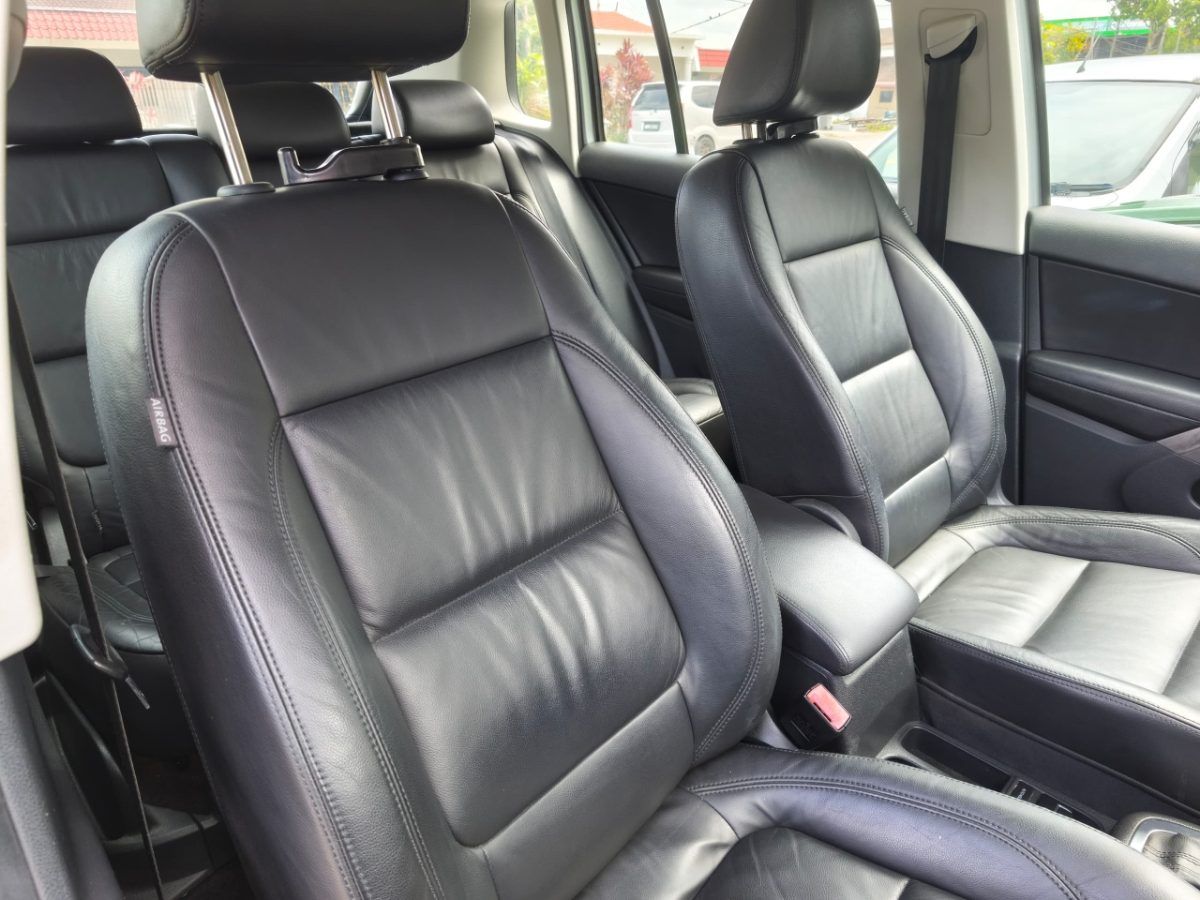 Volkswagen Tiguan 2009 Used Car Johor Bahru 5