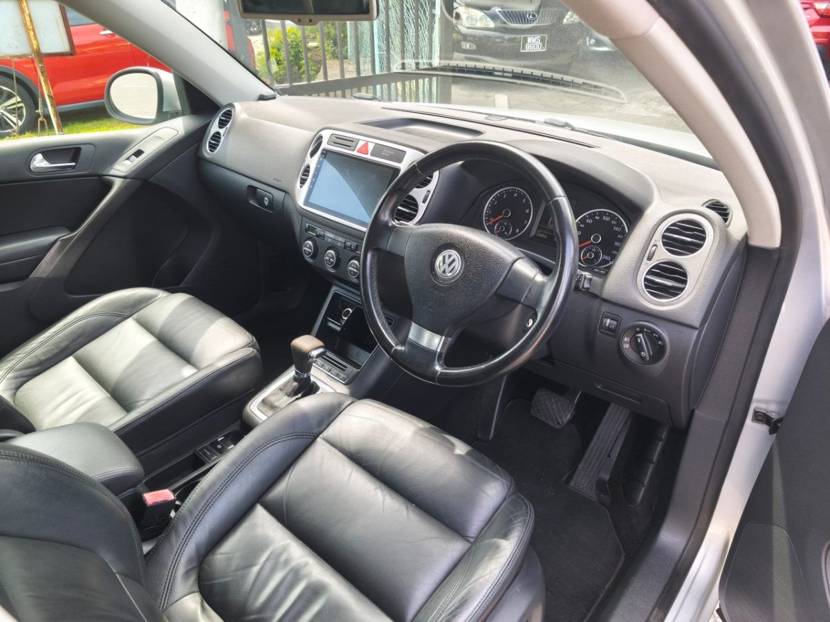 Volkswagen Tiguan 2009 Used Car Johor Bahru 3