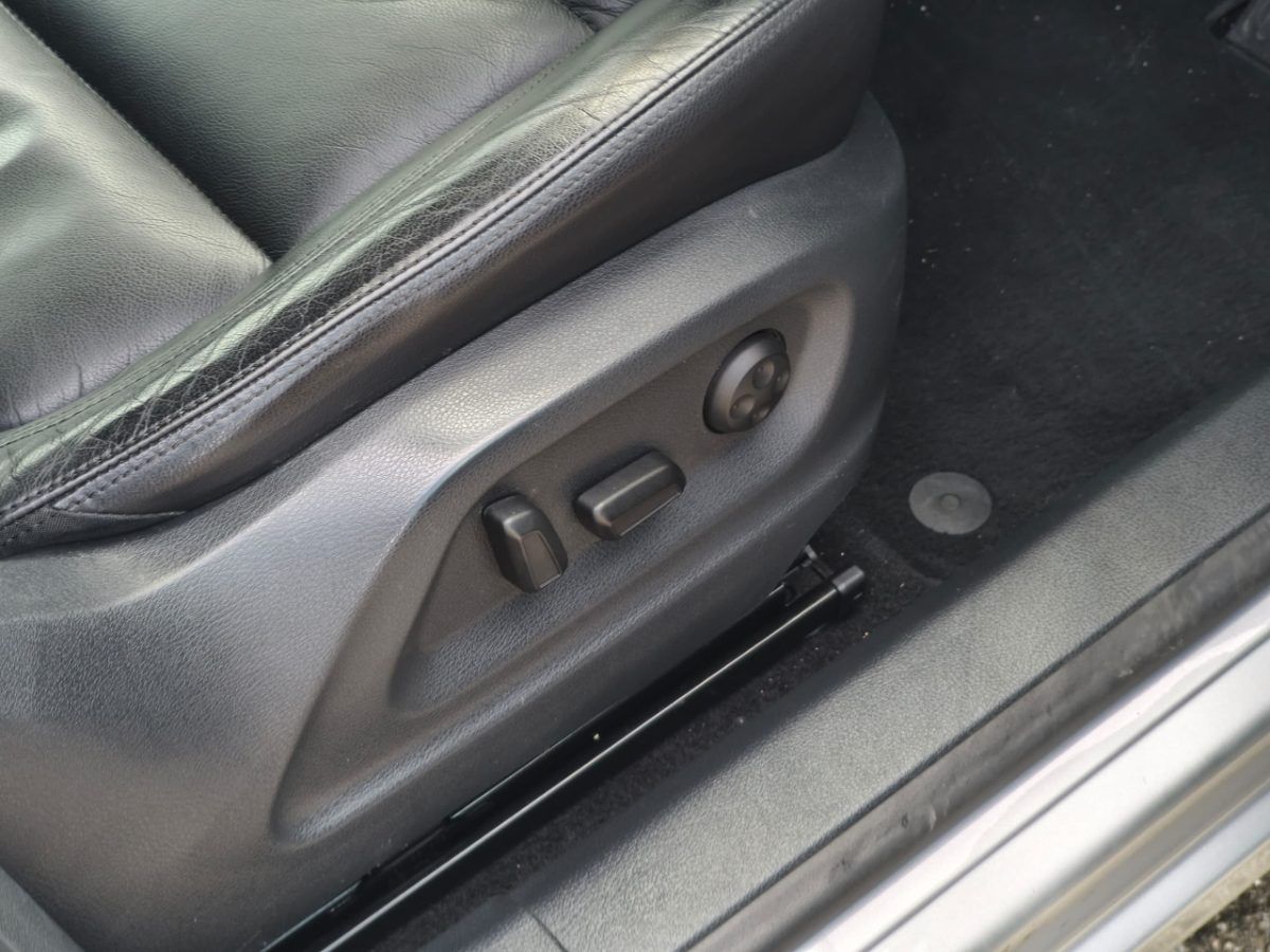 Volkswagen Tiguan 2009 Used Car Johor Bahru 6