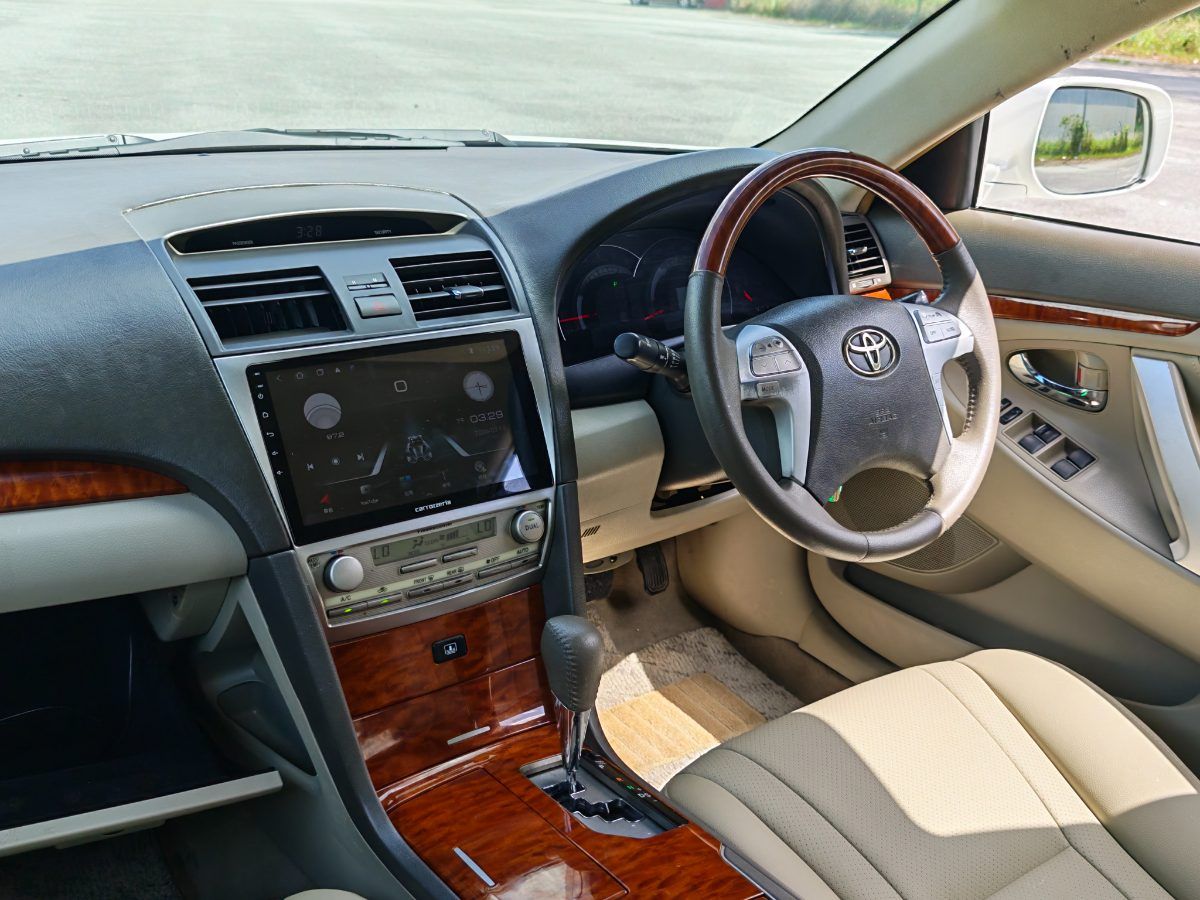 Toyota Camry 2009 Used Car Johor Bahru 7