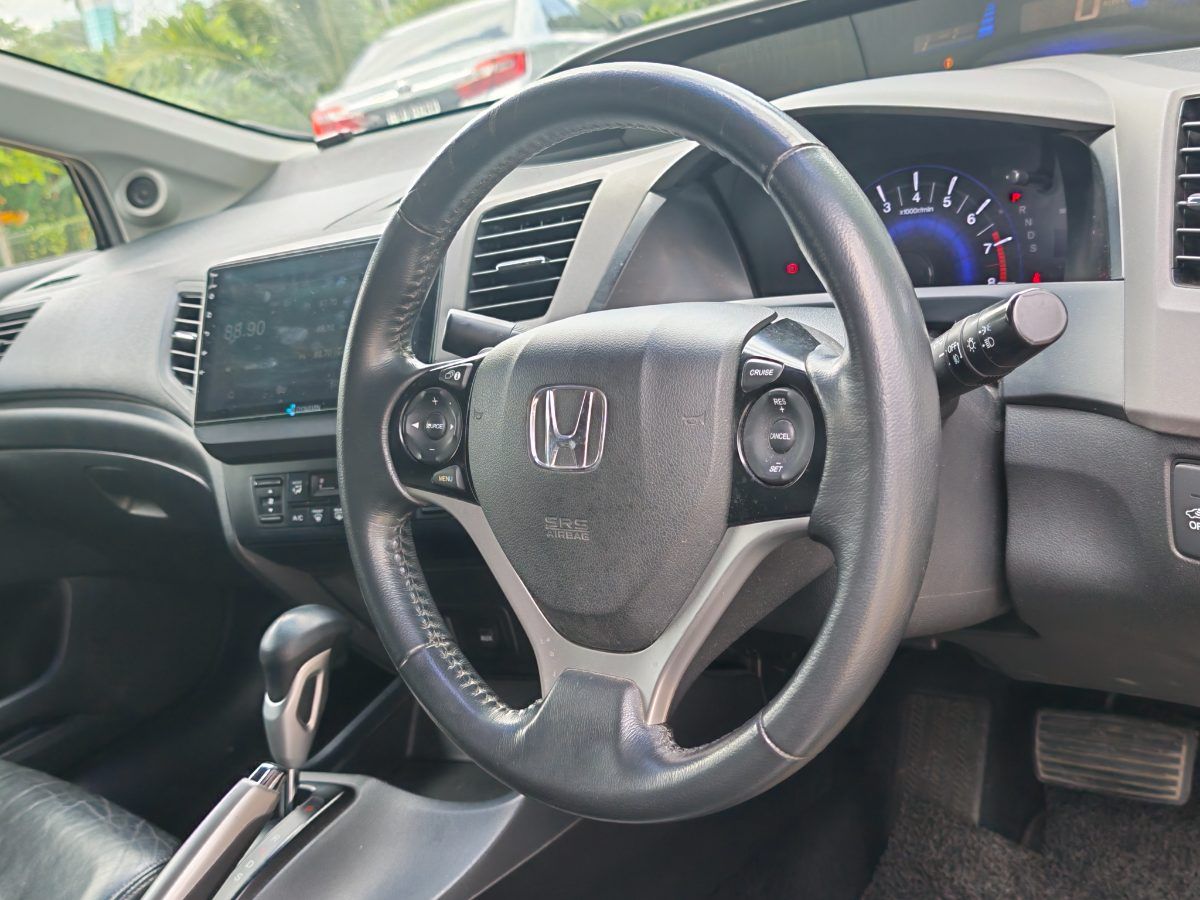 Honda Civic 2013 Used Car Johor Bahru 5