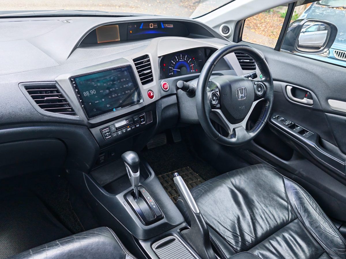 Honda Civic 2013 Used Car Johor Bahru 8