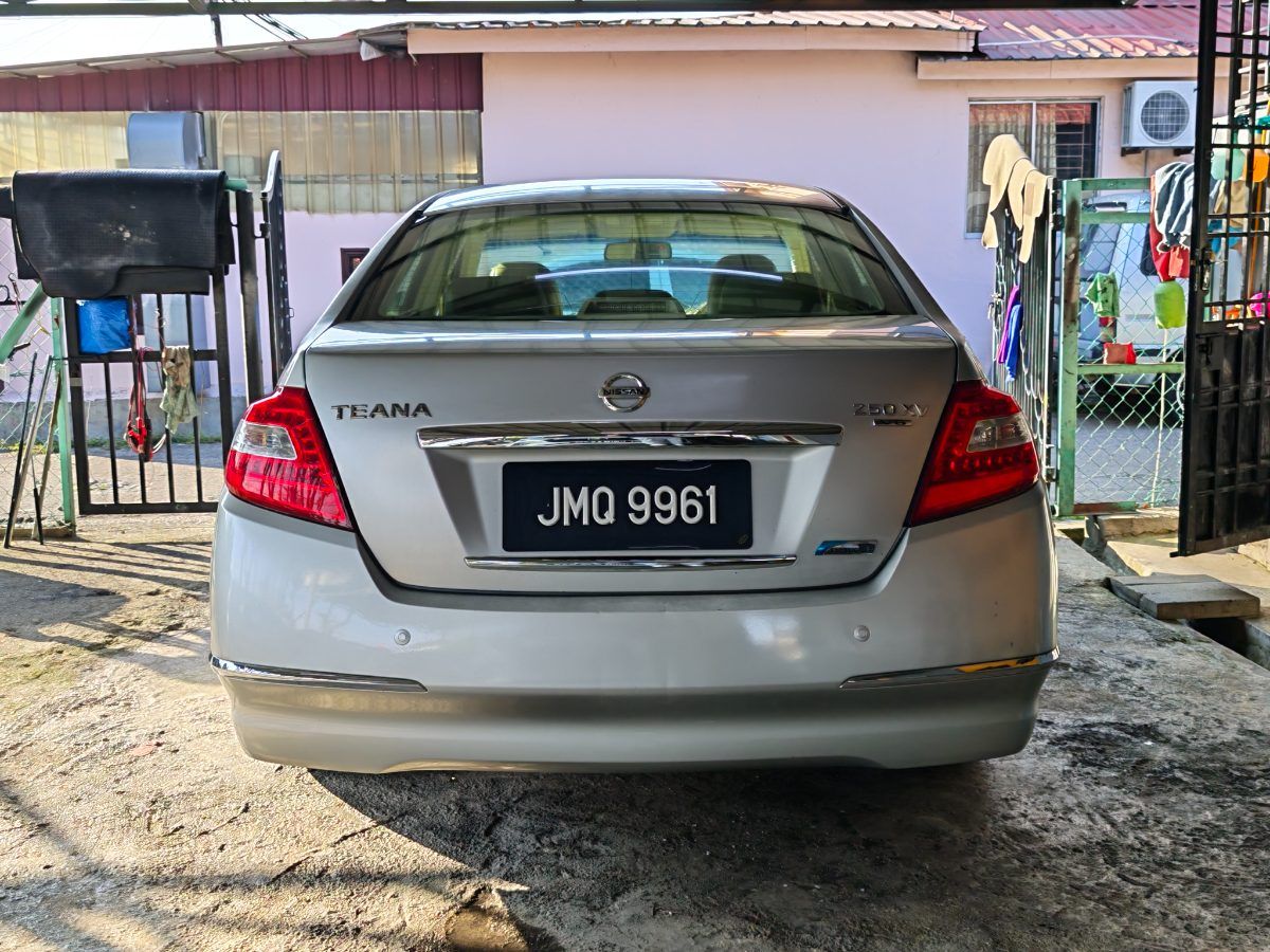 Nissan Teana 2010 Used Car Johor Bahru 8