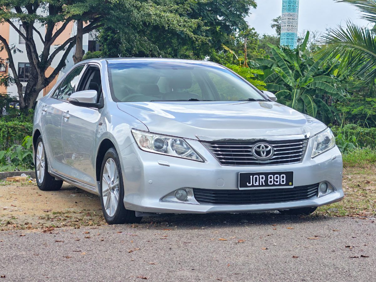 Toyota Camry 2015 Used Car Johor Bahru 2