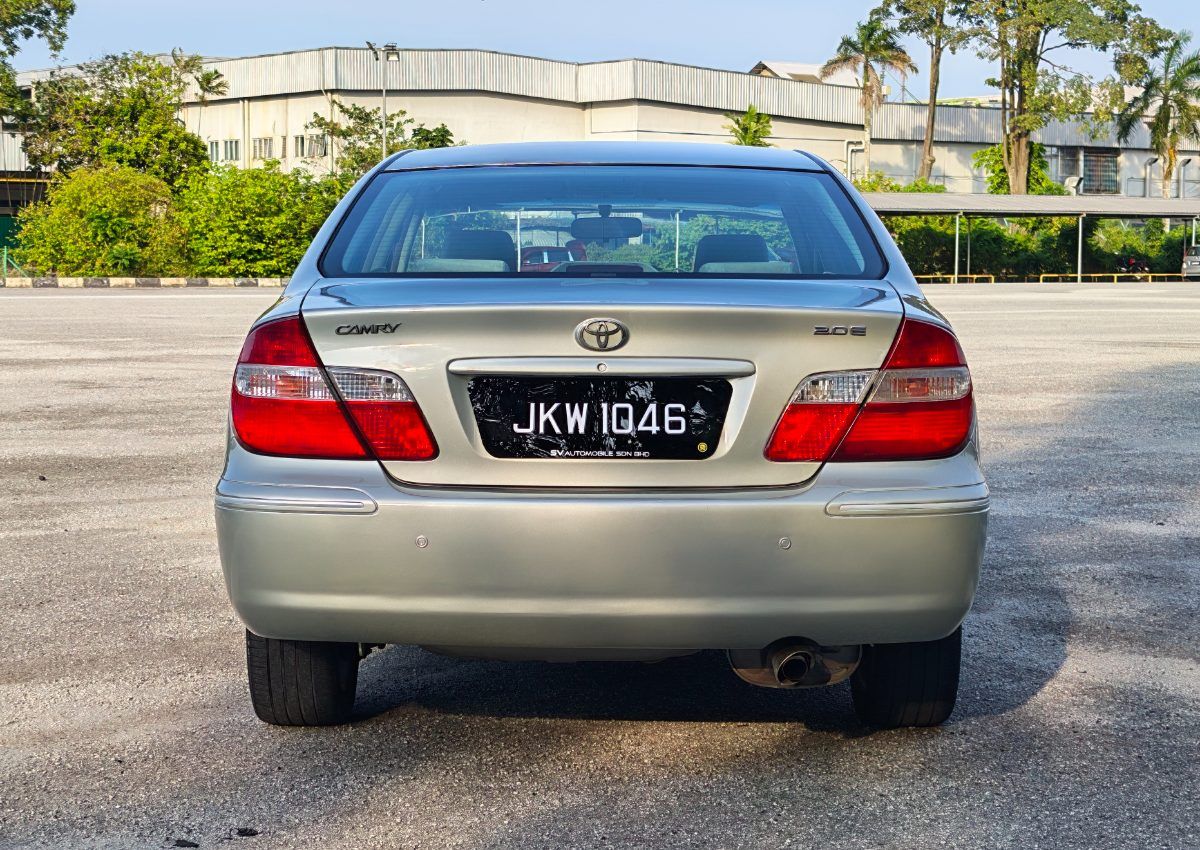 Toyota Camry 2003 Used Car Johor Bahru 8