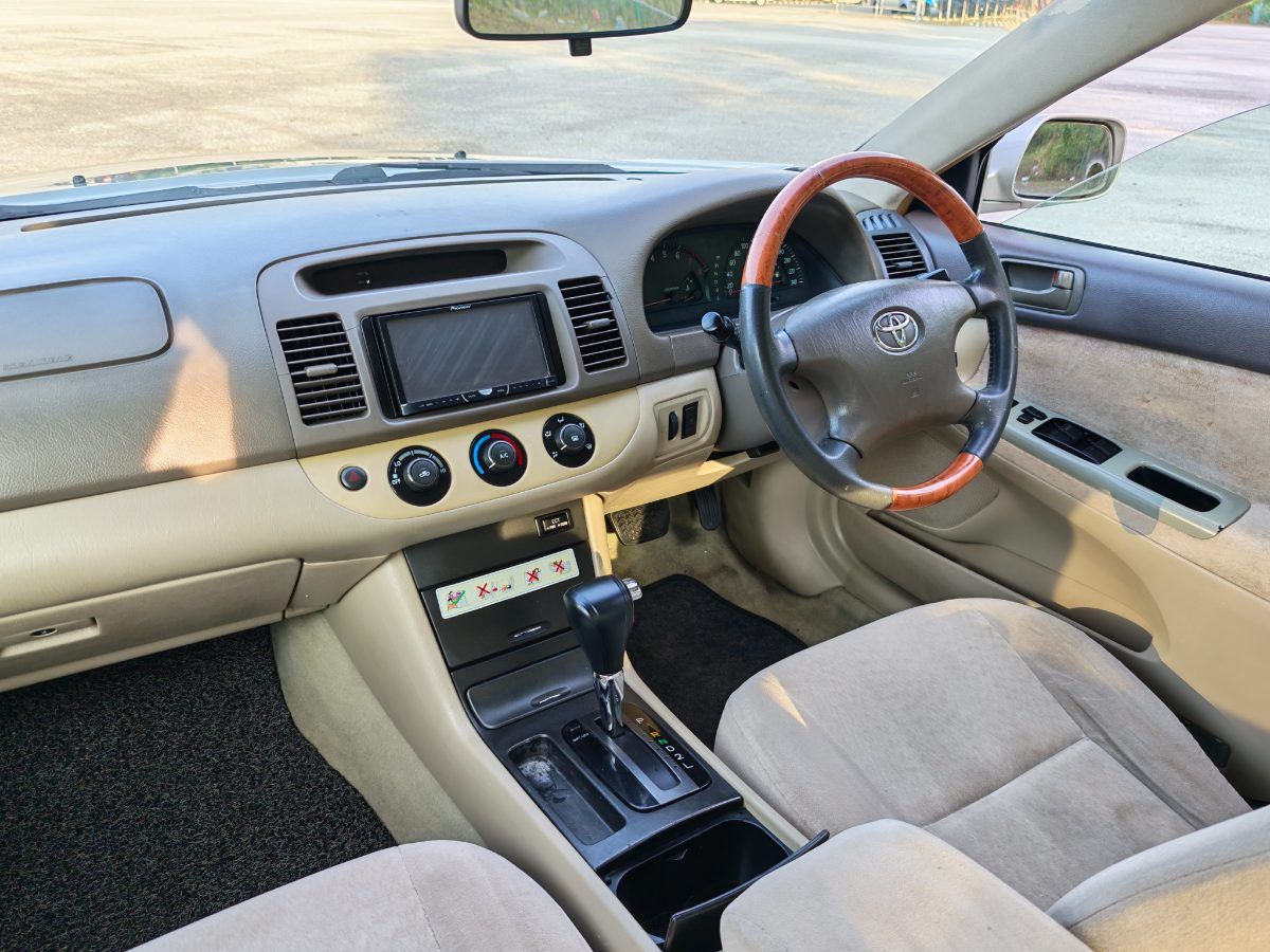 Toyota Camry 2003 Used Car Johor Bahru 5