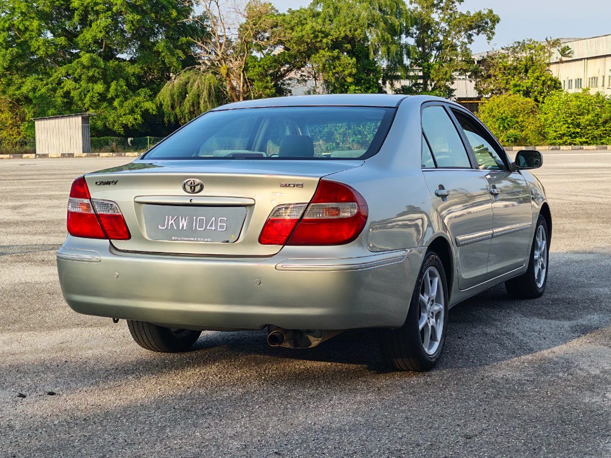 Toyota Camry 2003 Used Car Johor Bahru 9