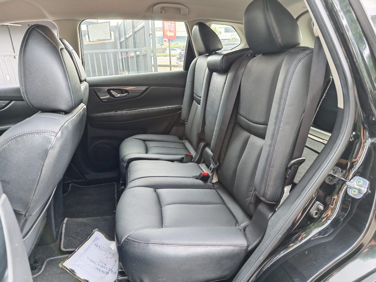 Nissan X-Trail 2015 Used Car Johor Bahru 5