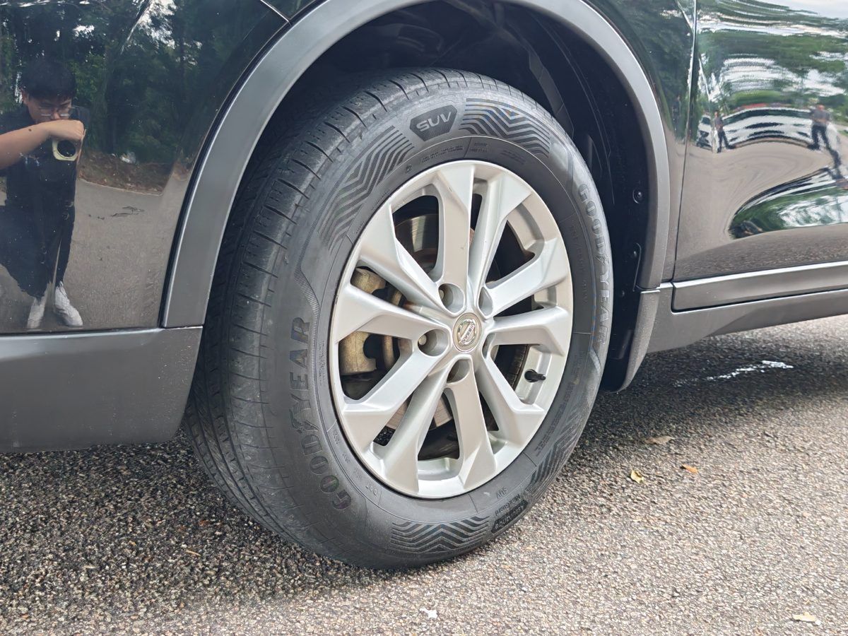 Nissan X-Trail 2015 Used Car Johor Bahru 3