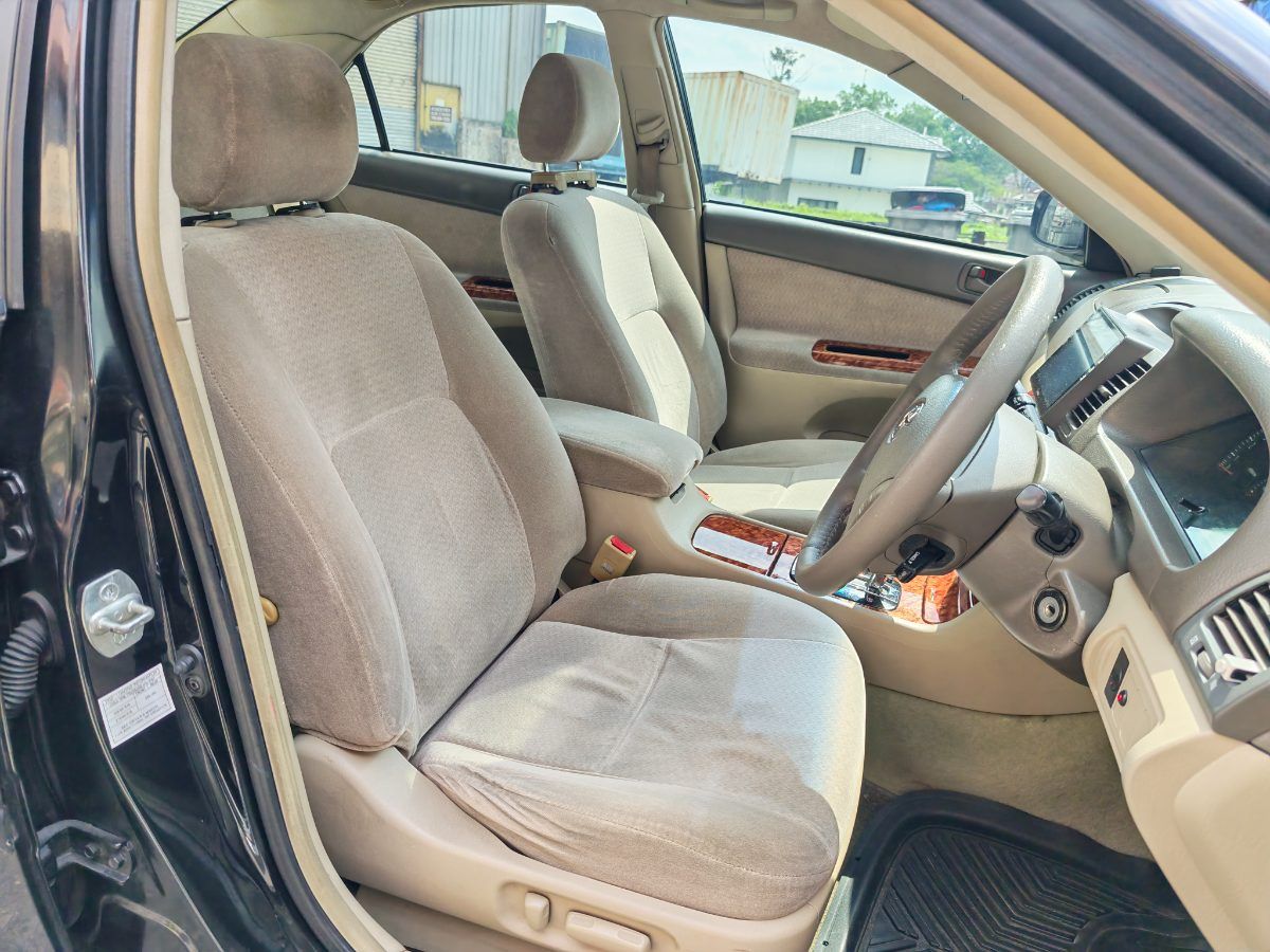 Toyota Camry 2005 Used Car Johor Bahru 5
