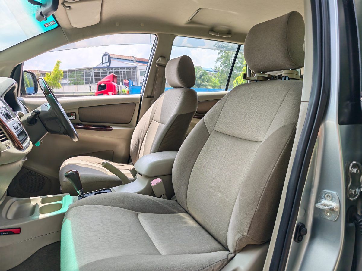 Toyota Innova 2013 Used Car Johor Bahru 5