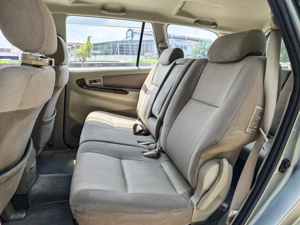 Toyota Innova 2013 Used Car Johor Bahru 6