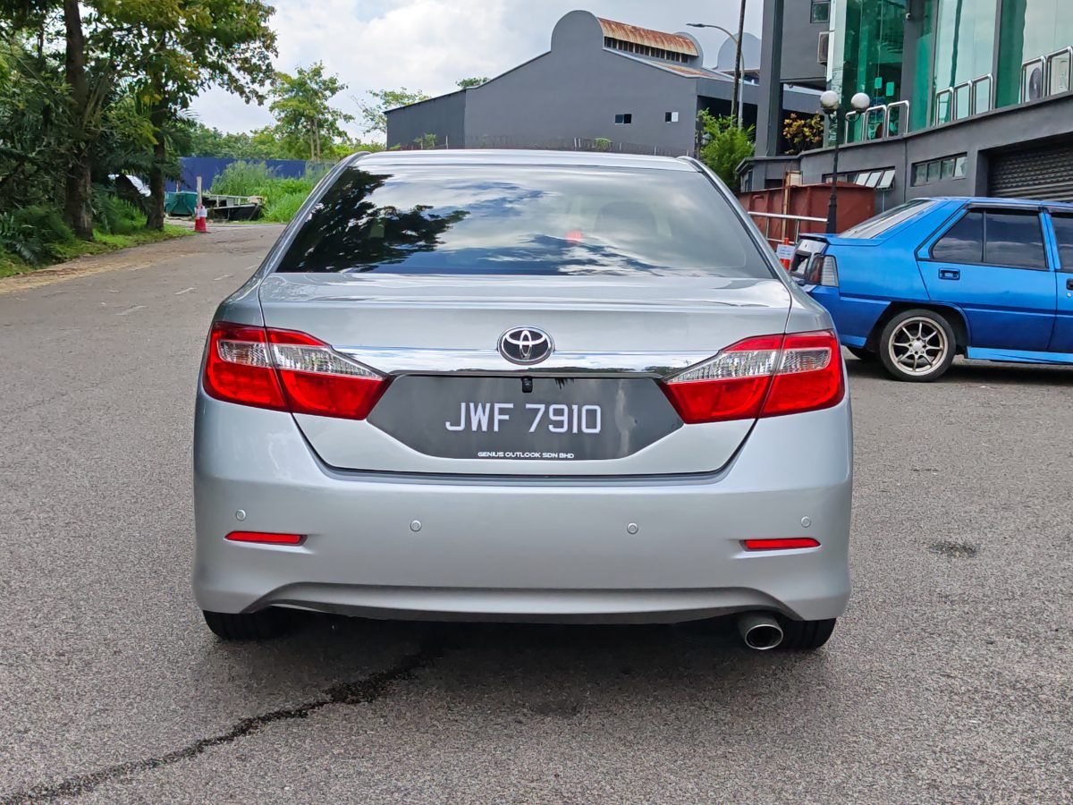 Toyota Camry 2012 Used Car Johor Bahru 8