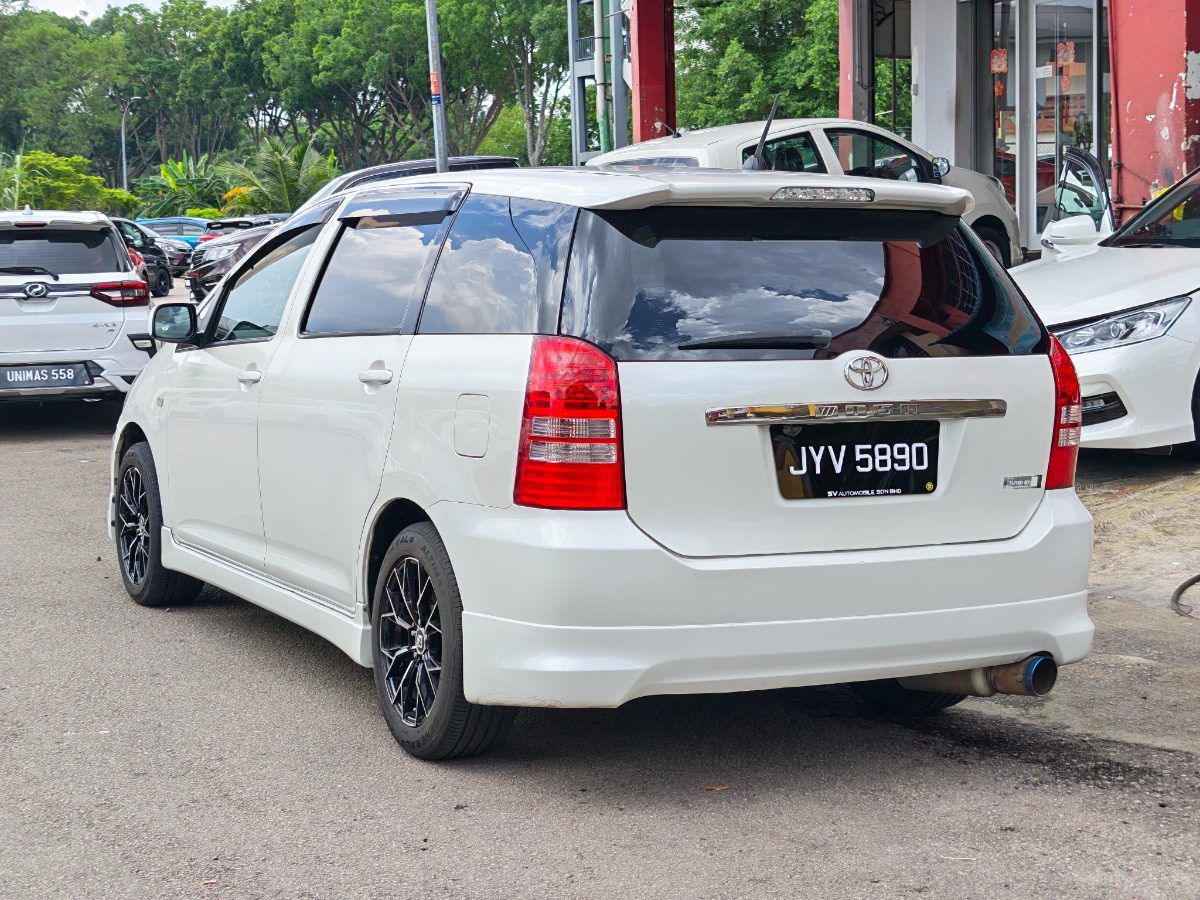 Toyota Wish 2004 Used Car Johor Bahru 9