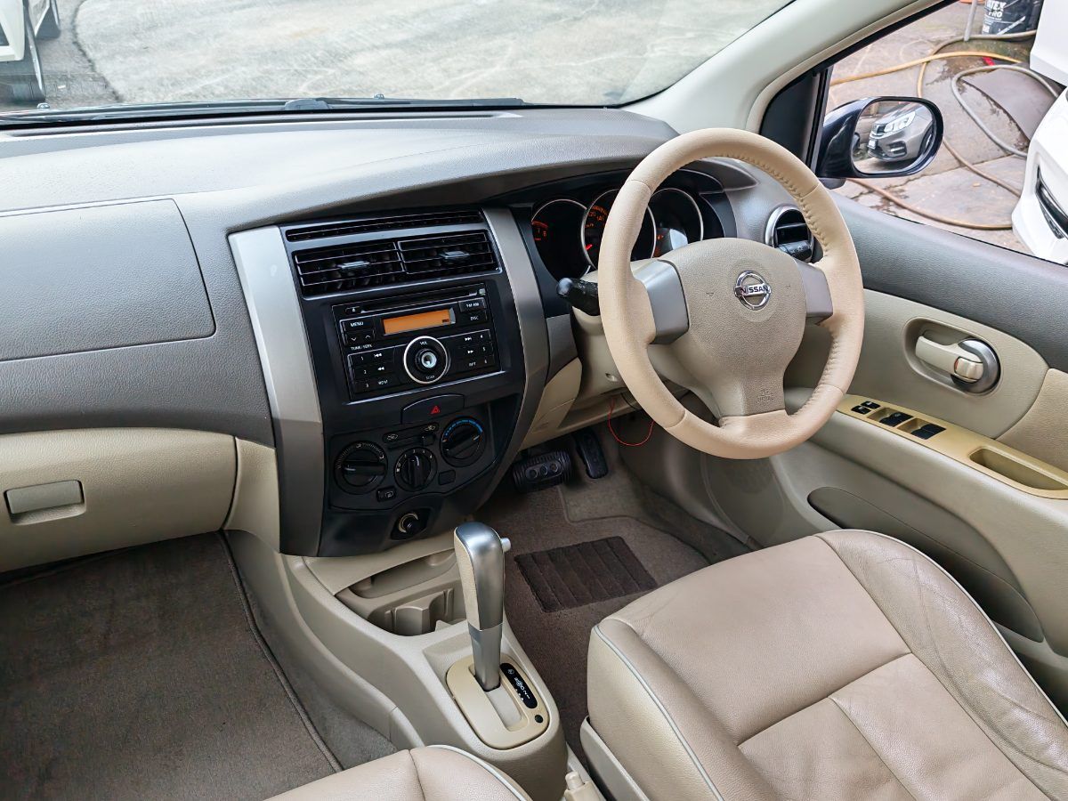 Nissan Livina 2009 Used Car Johor Bahru 5
