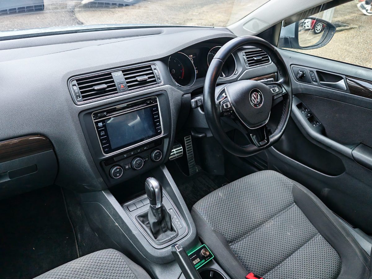 Volkswagen Jetta 2017 Used Car Johor Bahru 5