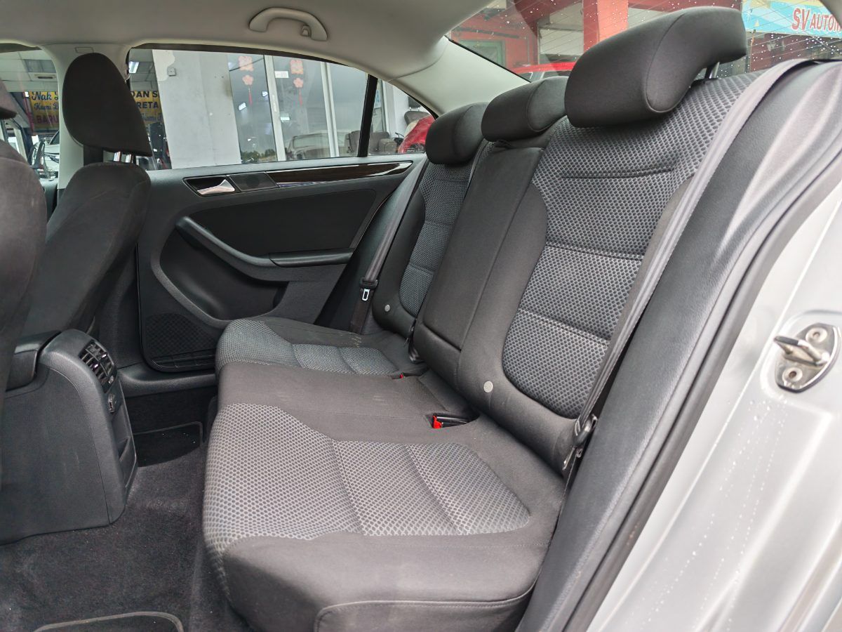 Volkswagen Jetta 2017 Used Car Johor Bahru 7