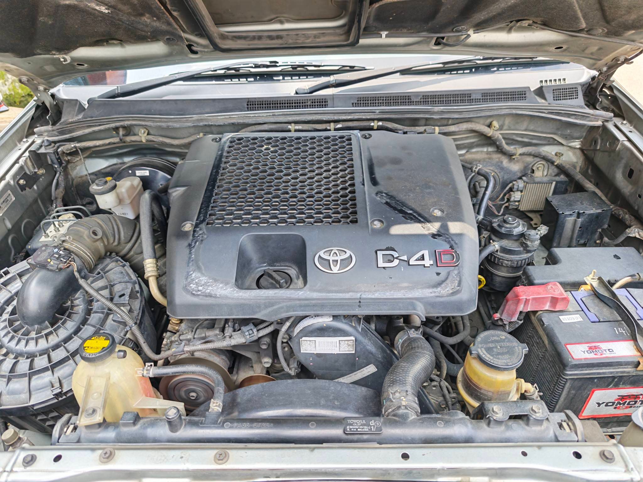 Toyota Hilux 2.5L 4X4 AUTO TRD 2015 Used Car Johor Bahru 3