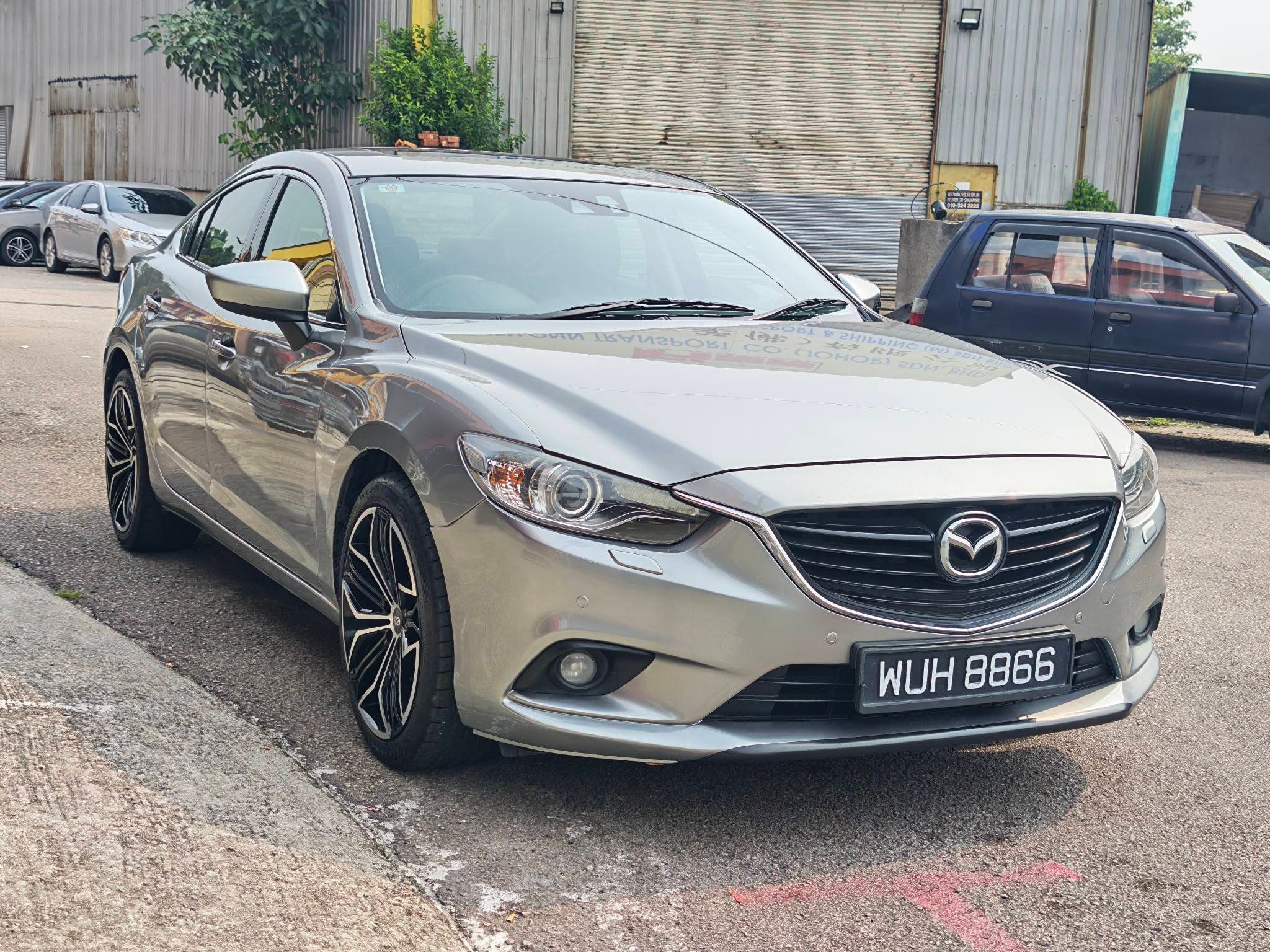 Mazda 6 SkyActiv 2.5L 2013 Used Car Johor Bahru 2