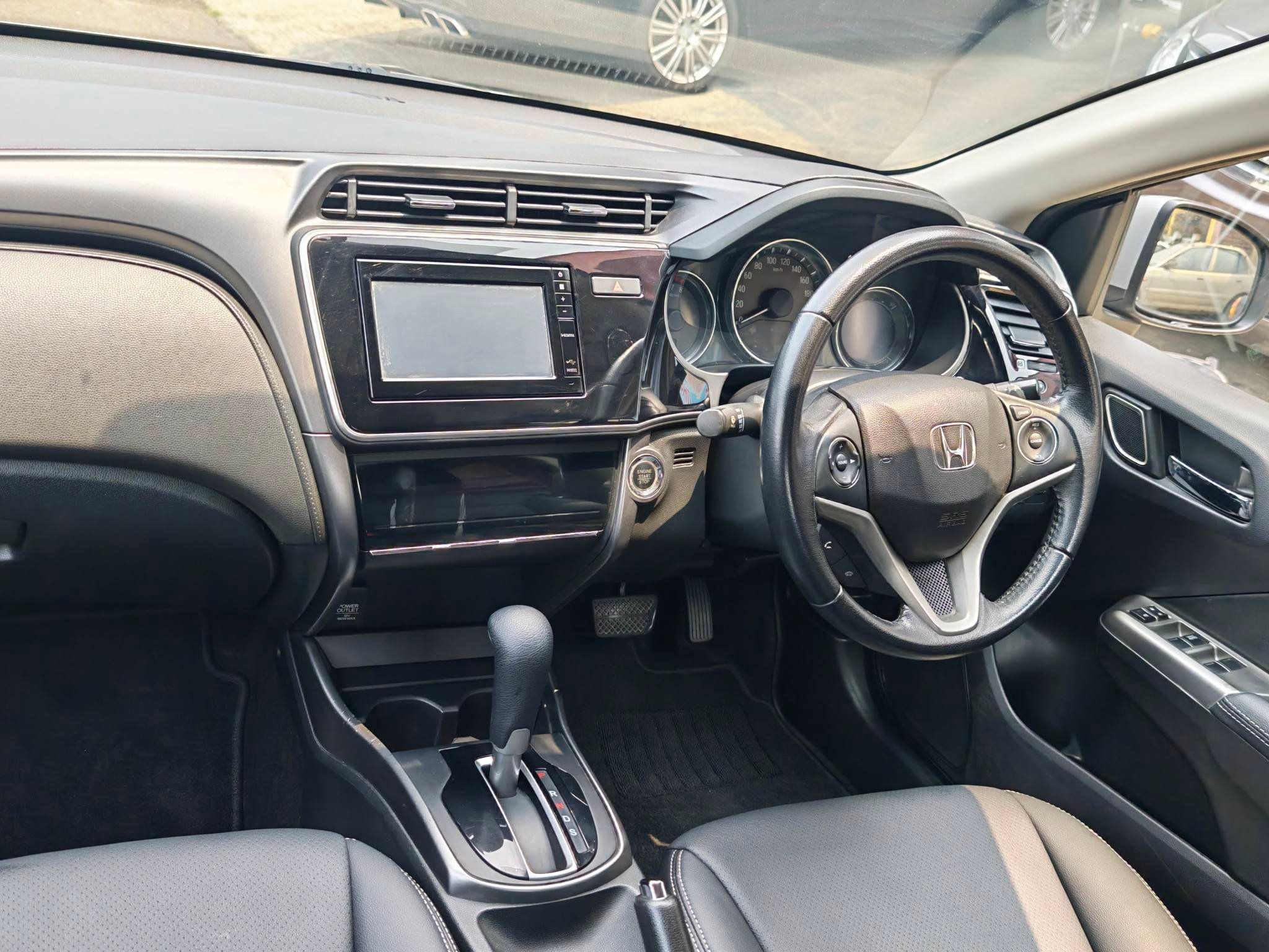 Honda City 1.5L V 2018 Used Car Johor Bahru 5