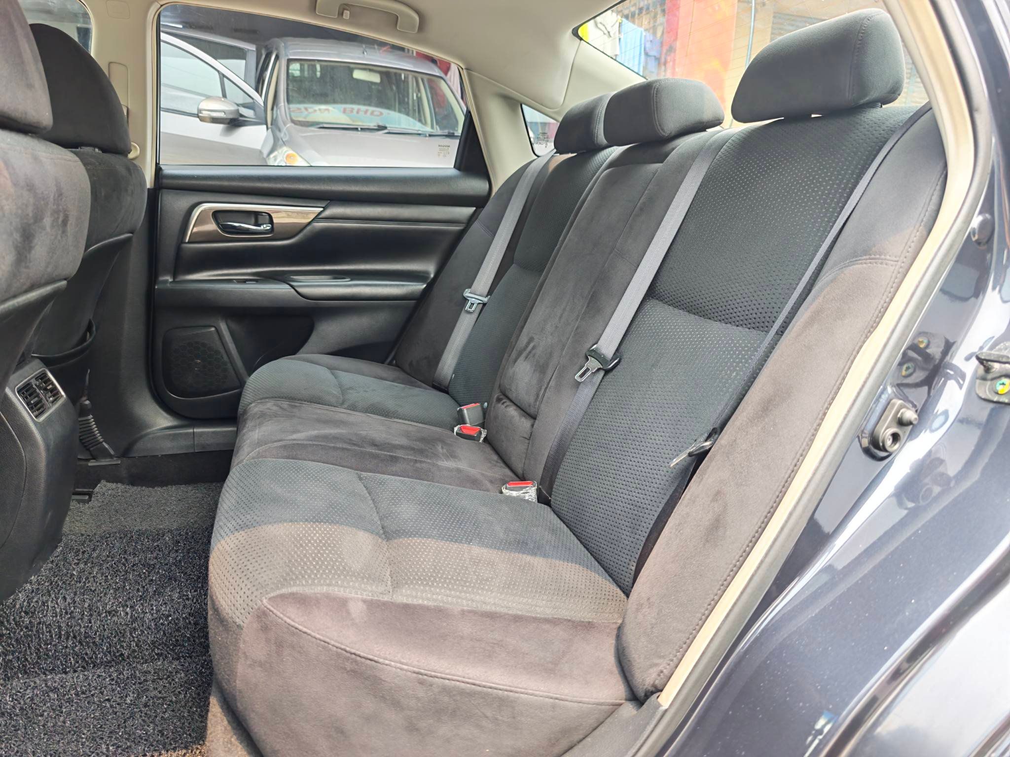 Nissan Teana 2.0L XE 2015 Used Car Johor Bahru 8
