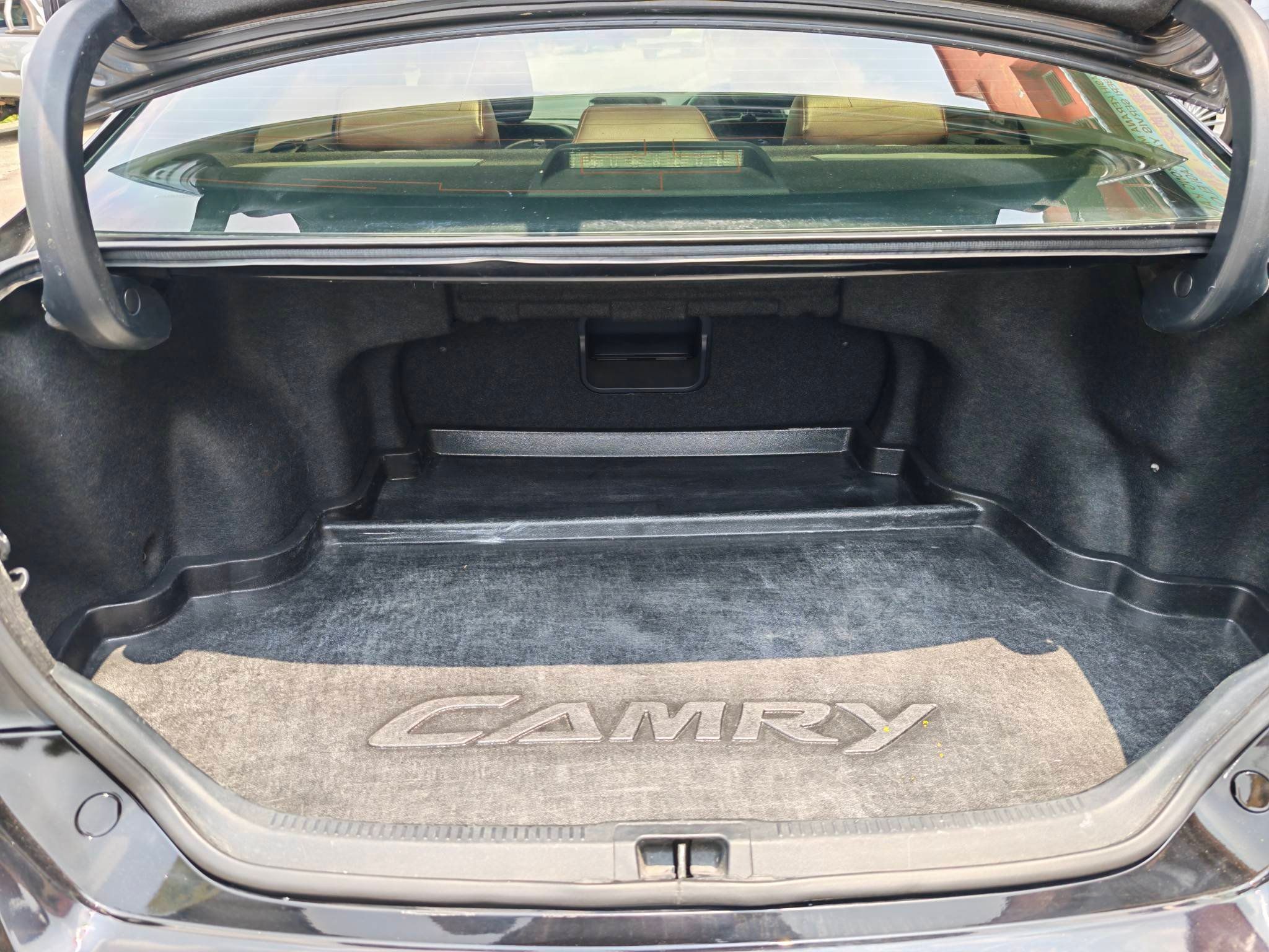 Toyota Camry 2.0L GX 2018 Used Car Johor Bahru 9