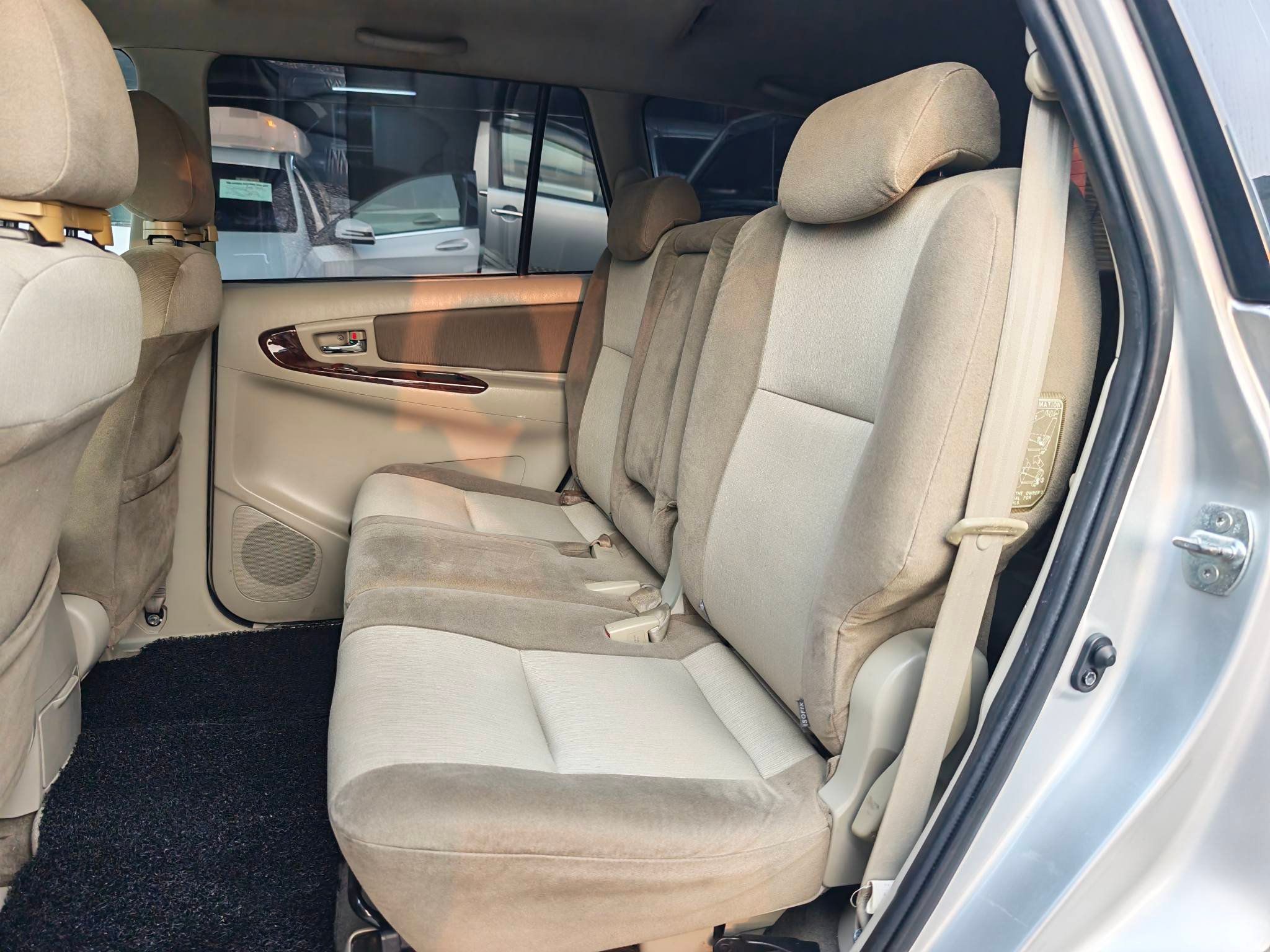 Toyota Innova 2.0L G 2013 Used Car Johor Bahru 8
