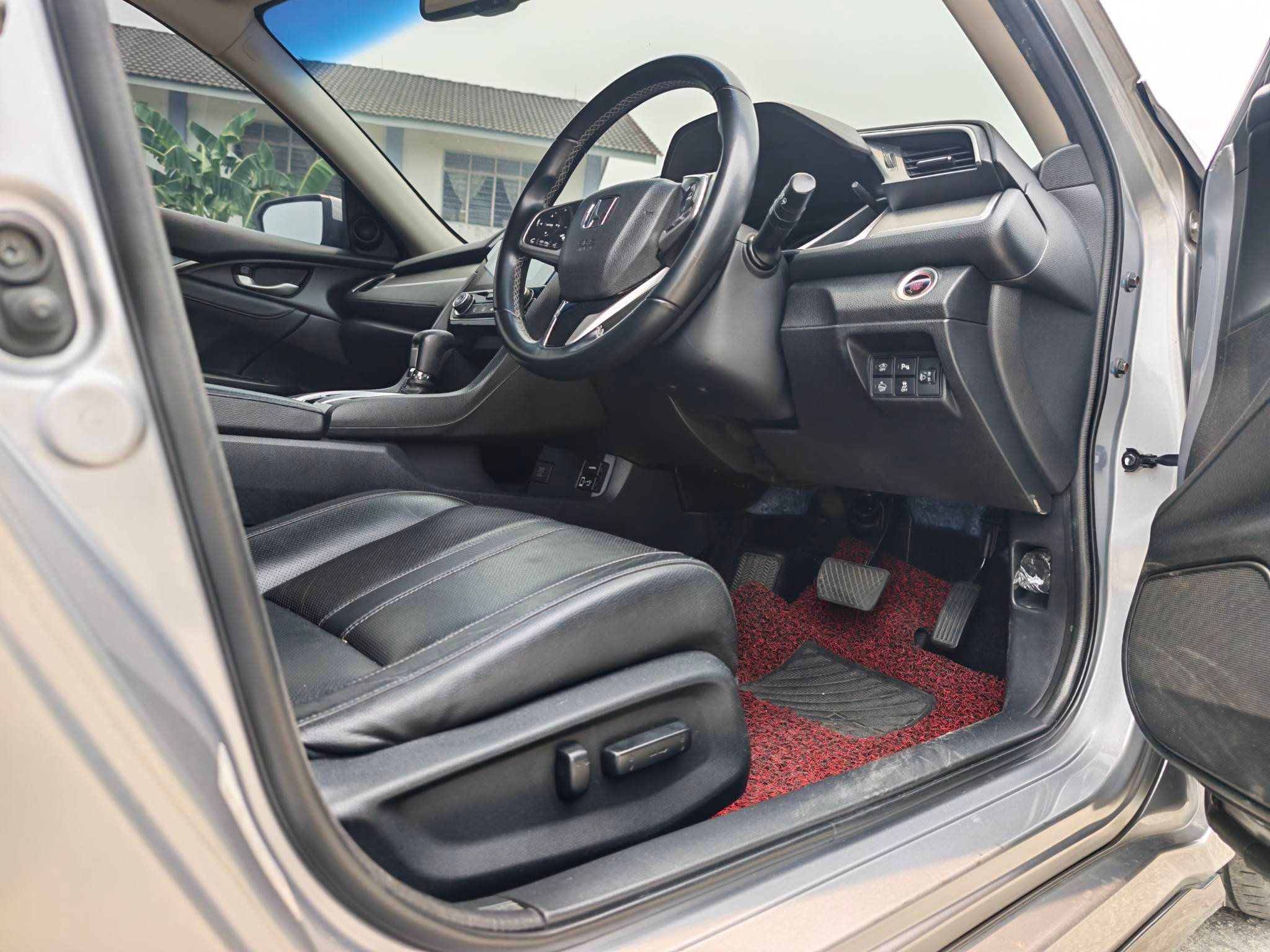 Honda Civic 1.5 TC 2016 Used Car Johor Bahru 6