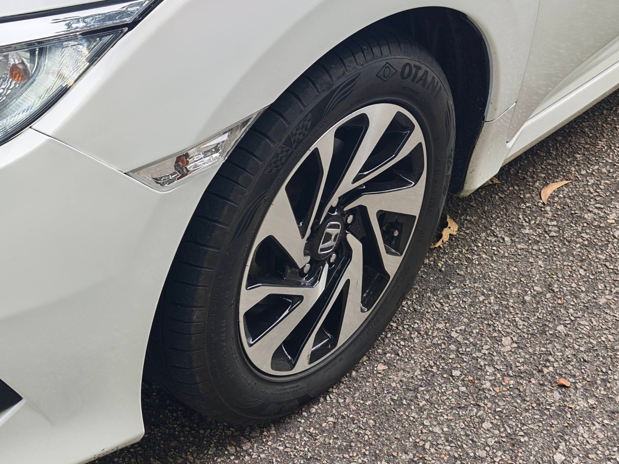 Honda Civic 1.8L S 2016 Used Car Johor Bahru 3