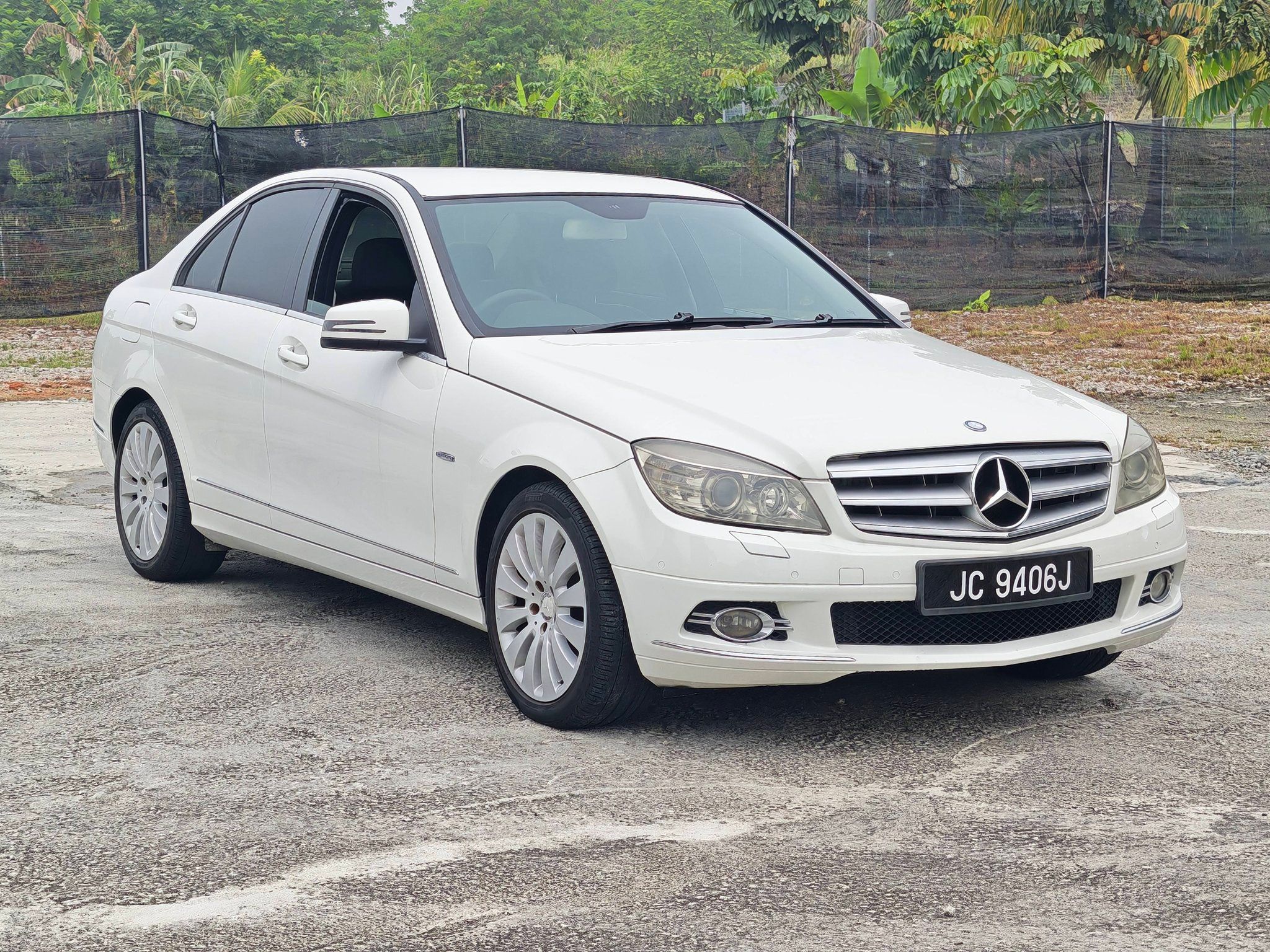 Mercedes-Benz 1.8L CGI 2010 Used Car Johor Bahru 2
