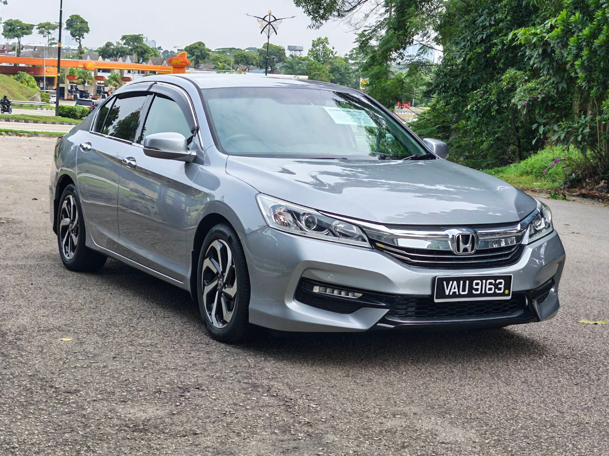 Honda Accord 2.0L VTIL 2016 Used Car Johor Bahru 3